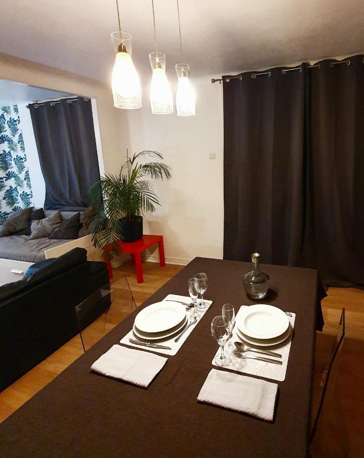 Maison Confortable, Terrasse Et Jardin A * Amiens
