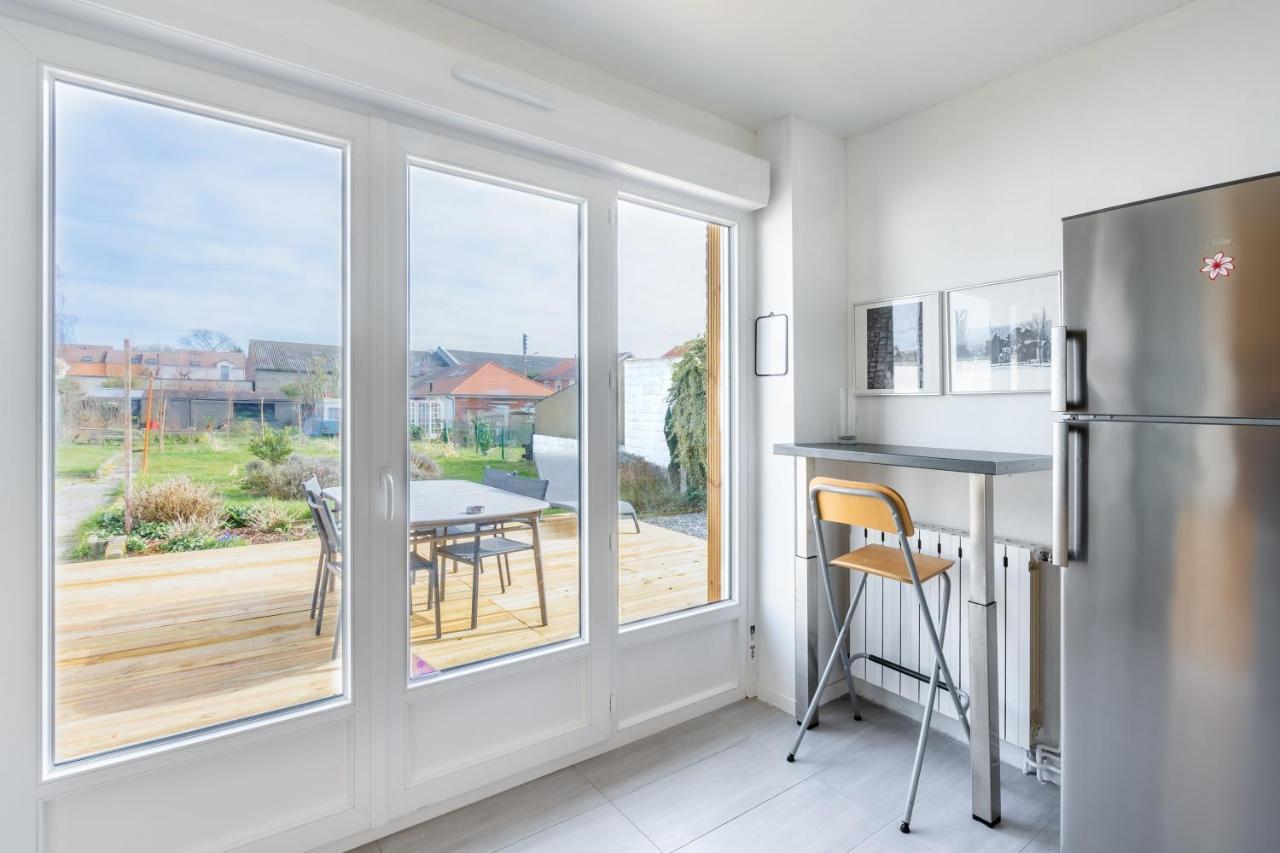 Maison Confortable, Terrasse Et Jardin A Amiens
